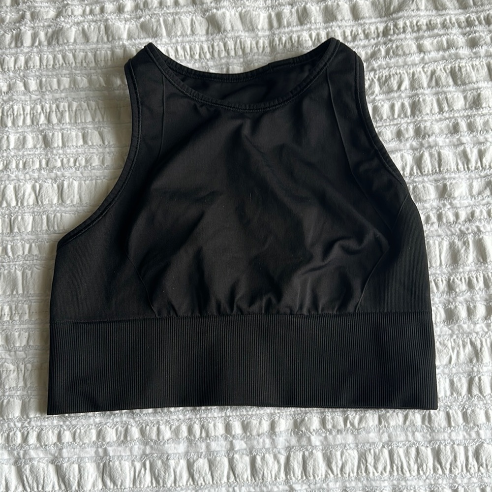 Lululemon Crop sports bra/top